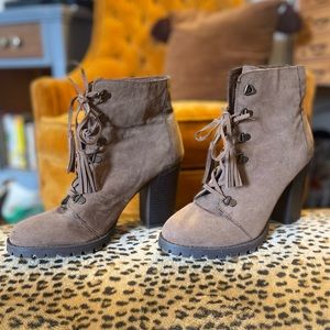 Brown woman’s combat boots